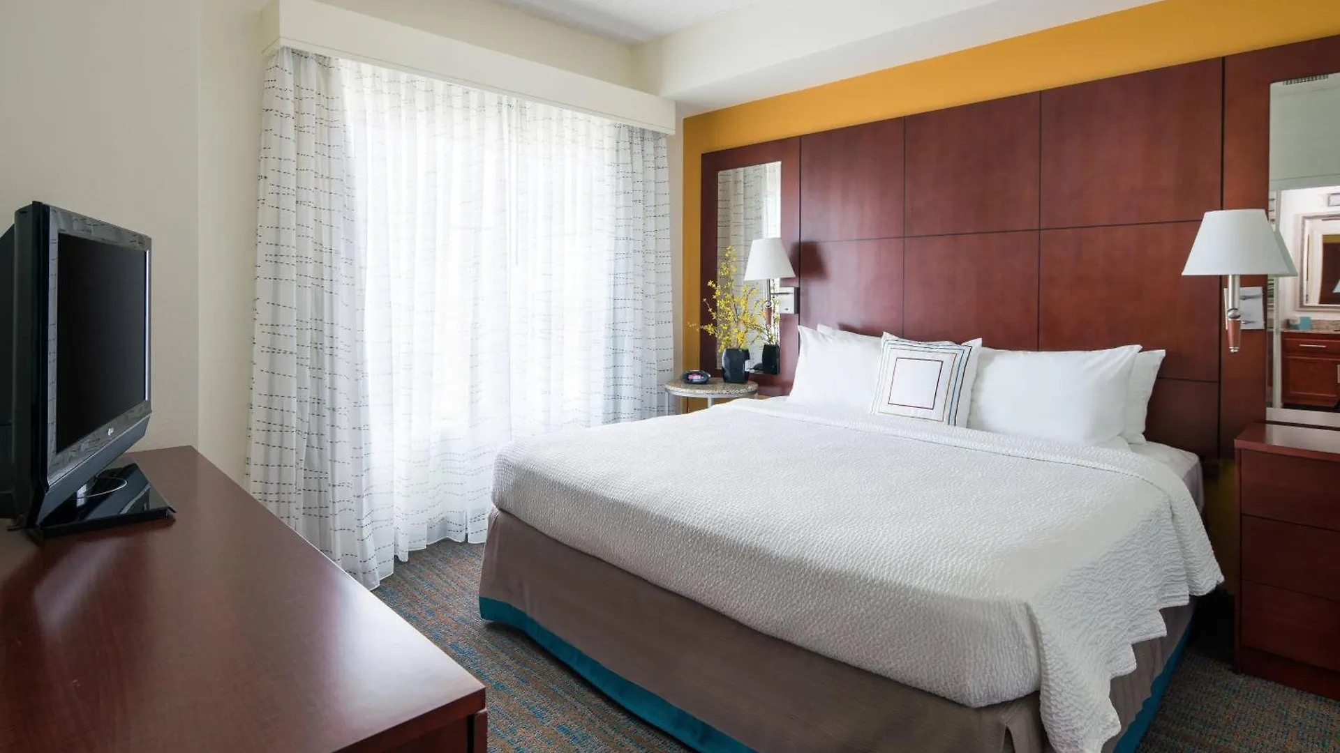 Residence Inn Phoenix Desert View At Mayo Clinic