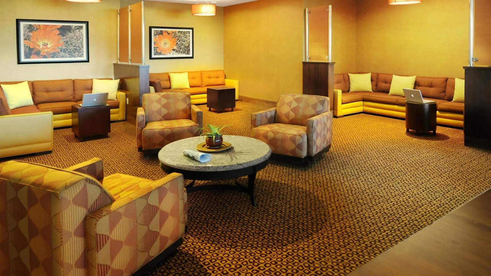 *** Otel Residence Inn Phoenix Desert View At Mayo Clinic ABD